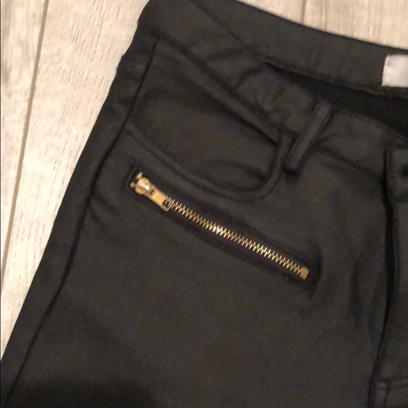 Black skinny’s w/ gold zippers - Picture 2 of 4